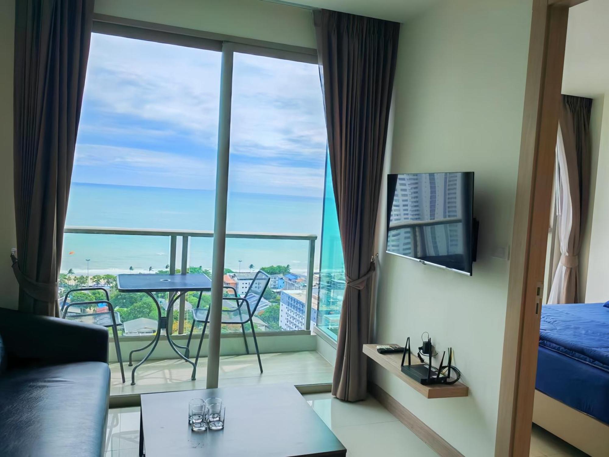芭提雅高层海景奢华公寓the Riviera Jomtien生香家直达海滩2704 エクステリア 写真